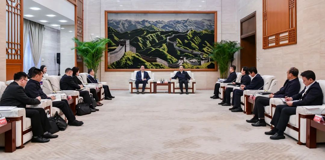 4，26會見 df8a9bca2a5d96592a22791dc1068a2.jpg